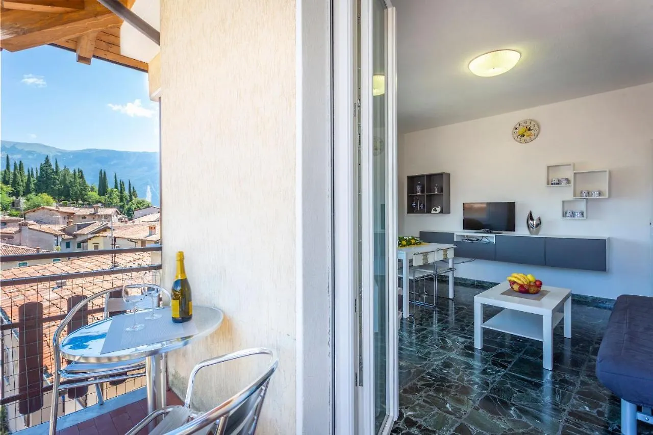 Сasa de vacaciones Liver 203 Tremosine Italia